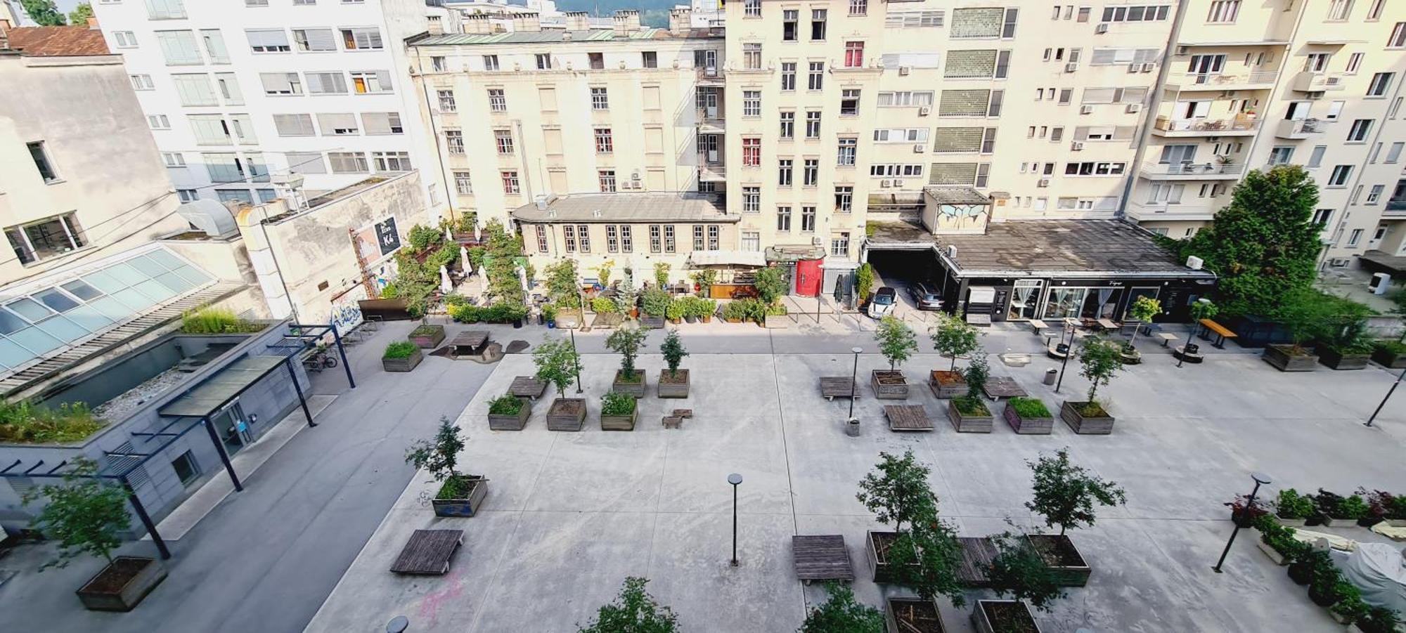 Ferienwohnung Little Plaza Duplex Laibach Exterior foto